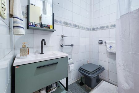 Apartamento à venda com 52m², 2 quartos e 1 vagaBanheiro Social