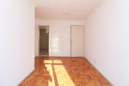Apartamento para alugar com 66m², 2 quartos e 2 vagasSala