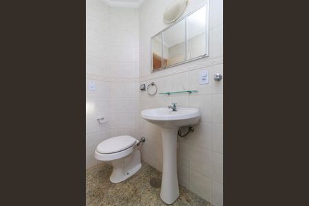 Apartamento para alugar com 66m², 2 quartos e 2 vagasBanheiro