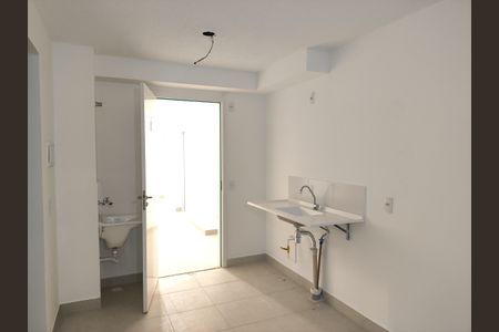 Apartamento para alugar com 32m², 2 quartos e sem vaga Apartamento para alugar com 32m², 2 quartos e sem vagaSala/Cozinha