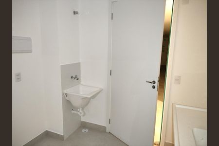 Apartamento para alugar com 32m², 2 quartos e sem vaga Apartamento para alugar com 32m², 2 quartos e sem vagaSala/Cozinha