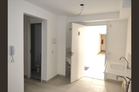 Apartamento para alugar com 32m², 2 quartos e sem vaga Apartamento para alugar com 32m², 2 quartos e sem vagaSala/Cozinha
