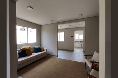 Apartamento para alugar com 32m², 2 quartos e sem vaga Apartamento para alugar com 32m², 2 quartos e sem vagaÁrea comum - Salão de festas