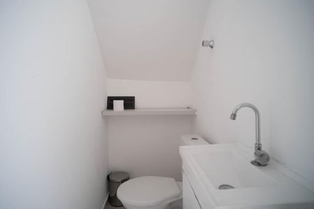 Casa à venda com 180m², 3 quartos e 4 vagasLavabo