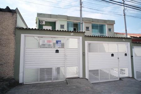 Casa à venda com 180m², 3 quartos e 4 vagasFachada