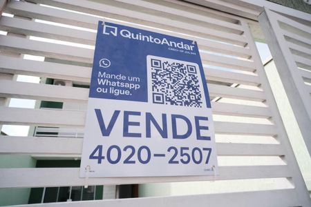 Casa à venda com 180m², 3 quartos e 4 vagasPlaca
