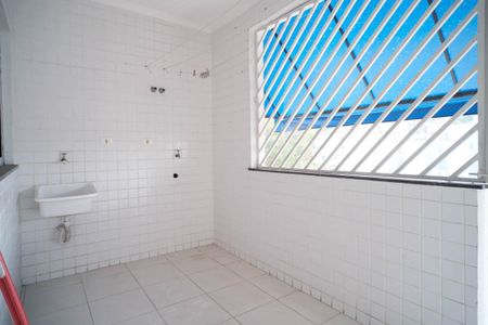 Casa à venda com 180m², 3 quartos e 4 vagasÁrea de Serviço