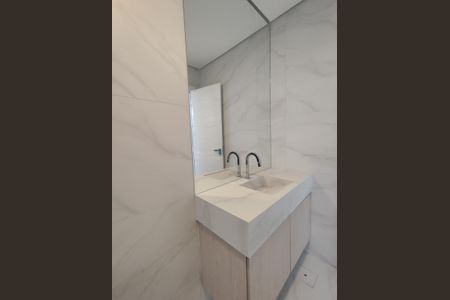 Apartamento para alugar com 200m², 3 quartos e 6 vagasBanheiro de Serviço