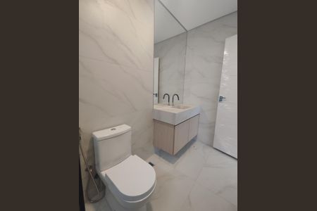 Apartamento para alugar com 200m², 3 quartos e 6 vagasBanheiro de Serviço