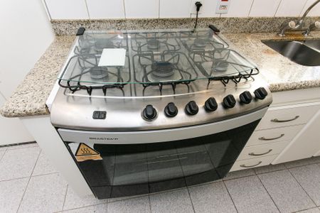 Apartamento para alugar com 220m², 4 quartos e 3 vagas Apartamento para alugar com 220m², 4 quartos e 3 vagasCozinha - Fogão