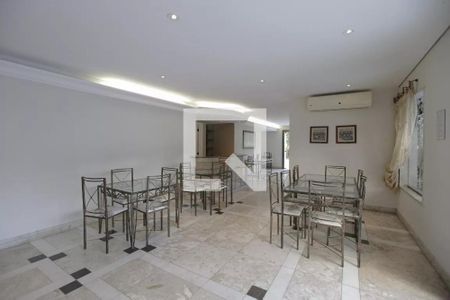 Apartamento para alugar com 220m², 4 quartos e 3 vagas Apartamento para alugar com 220m², 4 quartos e 3 vagasÁrea comum - Salão de festas
