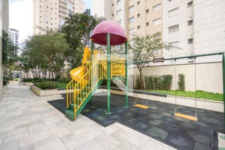 Apartamento para alugar com 220m², 4 quartos e 3 vagas Apartamento para alugar com 220m², 4 quartos e 3 vagasÁrea comum - Playground