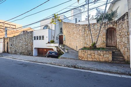 Casa à venda com 541m², 4 quartos e 2 vagasFachada