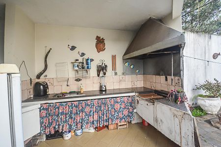 Casa à venda com 541m², 4 quartos e 2 vagasChurrasqueira