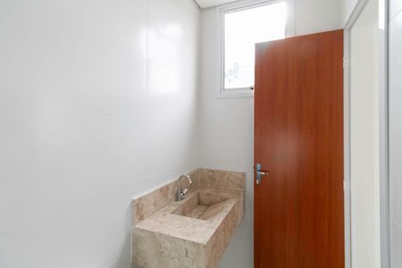 Apartamento à venda com 100m², 2 quartos e 1 vagaBanheiro da suíte 