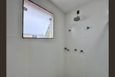 Casa de condomínio para alugar com 387m², 4 quartos e 2 vagas Casa de condomínio para alugar com 387m², 4 quartos e 2 vagasBanheiro Social