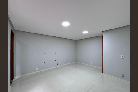 Casa de condomínio para alugar com 387m², 4 quartos e 2 vagas Casa de condomínio para alugar com 387m², 4 quartos e 2 vagasSuíte 3