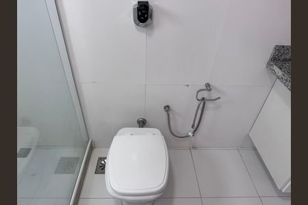 Casa de condomínio para alugar com 387m², 4 quartos e 2 vagas Casa de condomínio para alugar com 387m², 4 quartos e 2 vagasBanheiro Social