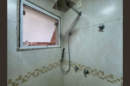 Casa de condomínio para alugar com 387m², 4 quartos e 2 vagas Casa de condomínio para alugar com 387m², 4 quartos e 2 vagasSuíte 3 - Banheiro
