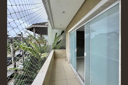 Casa de condomínio para alugar com 387m², 4 quartos e 2 vagas Casa de condomínio para alugar com 387m², 4 quartos e 2 vagasSuíte 1 Master - Varanda