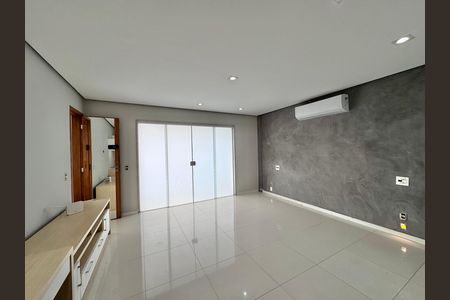Casa de condomínio para alugar com 387m², 4 quartos e 2 vagas Casa de condomínio para alugar com 387m², 4 quartos e 2 vagasSuíte 1 Master