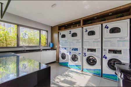 Studio para alugar com 30m², 1 quarto e sem vaga Studio para alugar com 30m², 1 quarto e sem vagaÁrea comum - Lavanderia