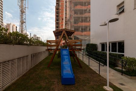 Apartamento à venda com 64m², 2 quartos e 2 vagasÁrea comum - Playground