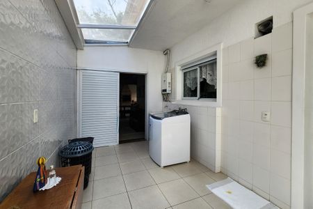 Casa de condomínio à venda com 229m², 4 quartos e 4 vagasÁrea de Serviço