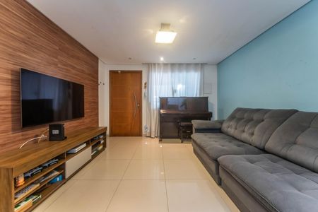 Casa à venda com 156m², 3 quartos e 2 vagasSala