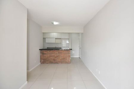 Apartamento para alugar com 69m², 3 quartos e 2 vagasSala