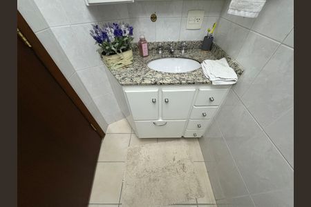 Apartamento à venda com 105m², 3 quartos e 2 vagasBanheiro