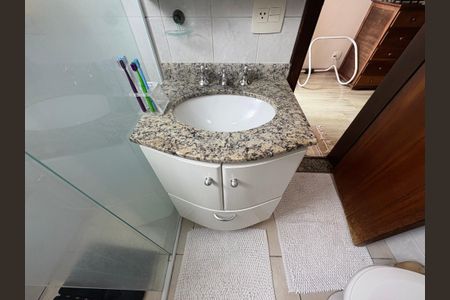 Apartamento à venda com 105m², 3 quartos e 2 vagasBanheiro da Suíte
