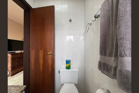 Apartamento à venda com 105m², 3 quartos e 2 vagasBanheiro da Suíte