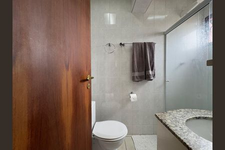 Apartamento à venda com 105m², 3 quartos e 2 vagasBanheiro da Suíte