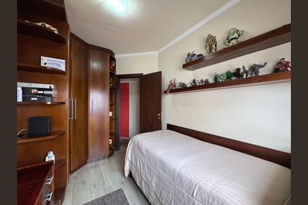 Apartamento à venda com 105m², 3 quartos e 2 vagasQuarto 1