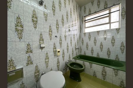 Casa à venda com 348m², 5 quartos e 6 vagas