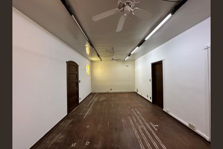 Casa à venda com 348m², 5 quartos e 6 vagas