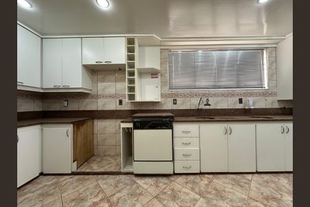 Casa à venda com 348m², 5 quartos e 6 vagas