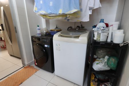 Apartamento à venda com 112m², 3 quartos e 1 vagaÁrea de Serviço