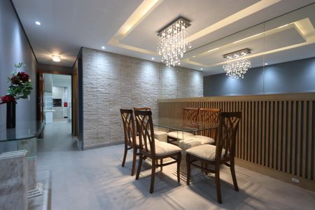 Sala de Jantar de casa à venda com 3 quartos, 240m² em Vila Lucia, São Paulo