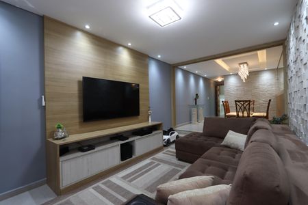 Sala de casa à venda com 3 quartos, 240m² em Vila Lucia, São Paulo