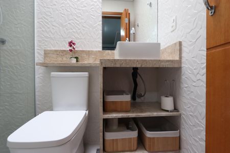 Casa à venda com 240m², 3 quartos e 2 vagasBanheiro da Suíte 3