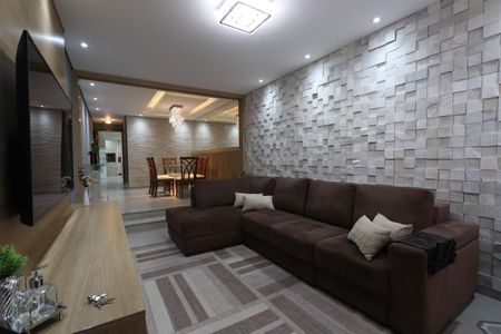 Sala de casa à venda com 3 quartos, 240m² em Vila Lucia, São Paulo