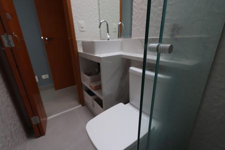 Casa à venda com 240m², 3 quartos e 2 vagasBanheiro da Suíte Master