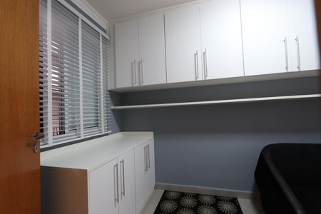 Casa à venda com 240m², 3 quartos e 2 vagasSuíte 3