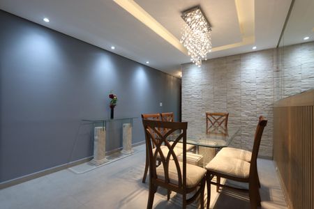 Sala de Jantar de casa à venda com 3 quartos, 240m² em Vila Lucia, São Paulo