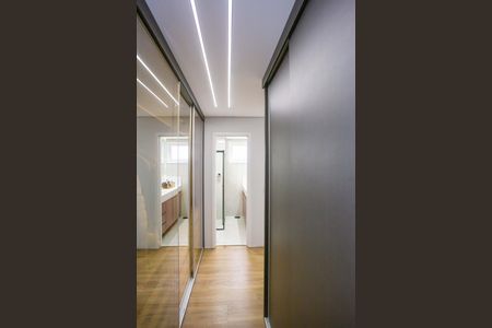 Apartamento à venda com 130m², 4 quartos e 3 vagasCloset da suíte