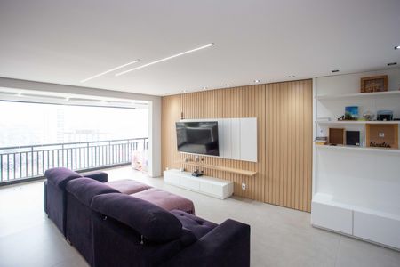 Apartamento à venda com 130m², 4 quartos e 3 vagasSala