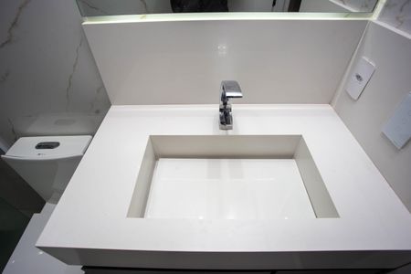 Apartamento à venda com 130m², 4 quartos e 3 vagasBanheiro Social