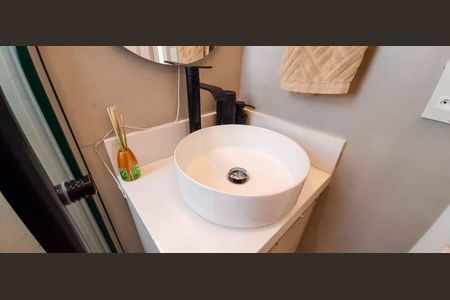 Apartamento à venda com 61m², 2 quartos e 1 vagaBanheiro Social